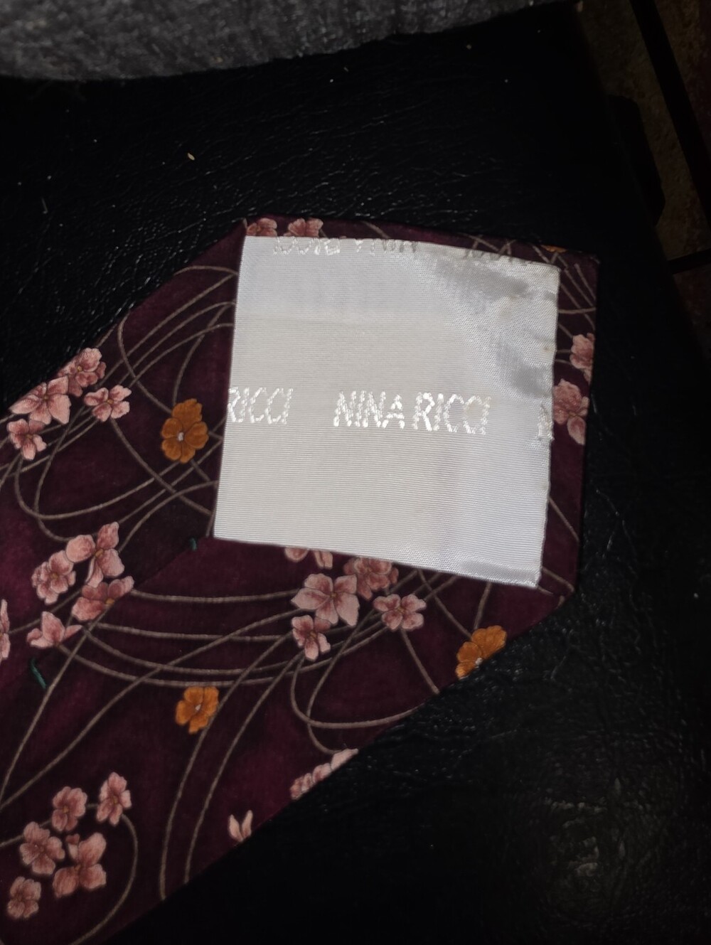 Nina Ricci Burgundy 100% Silk Tie with Pink and Orange Floral Print - Picture 4 of 7